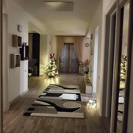 Apartment Cristina House *